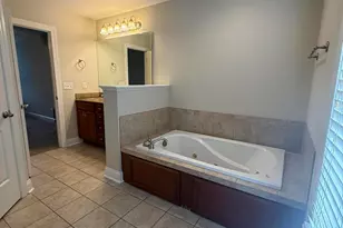 2204 Dovedale Dr, Greenville, NC 27834 - Photo 9