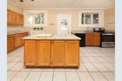 506 W Church Street, Elizabeth City, NC 27909 - Photo 15