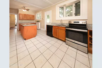 506 W Church Street, Elizabeth City, NC 27909 - Photo 17