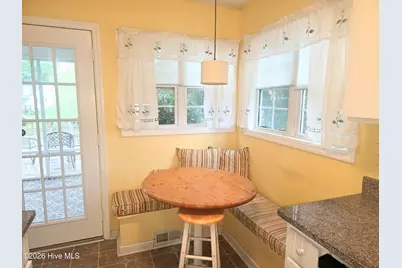111 Canebrake Drive, New Bern, NC 28562 - Photo 11
