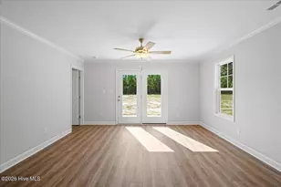 314 E Howard St, Roseboro, NC 28382 - Photo 15
