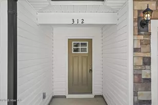 312 E Howard St, Roseboro, NC 28382 - Photo 5