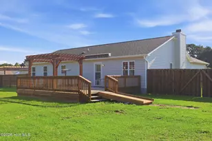 404 S Grazing Ct, Sneads Ferry, NC 28460 - Photo 25