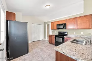 404 S Grazing Ct, Sneads Ferry, NC 28460 - Photo 9