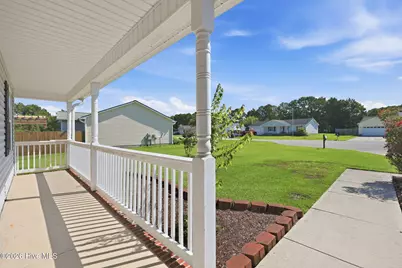 404 S Grazing Court, Sneads Ferry, NC 28460 - Photo 3