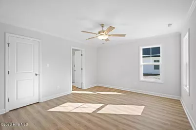 310 E Howard Street, Roseboro, NC 28382 - Photo 17