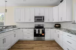 8238 Old Georgetown Rd SW, Sunset Beach, NC 28468 - Photo 15