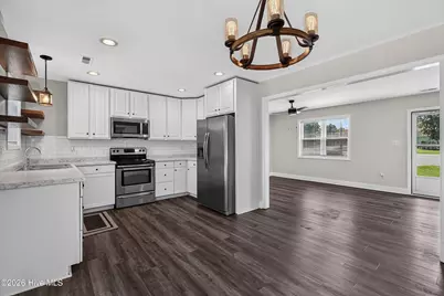 912 Laurel Lane, Jacksonville, NC 28546 - Photo 17