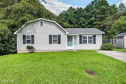 912 Laurel Lane, Jacksonville, NC 28546 - Photo 1