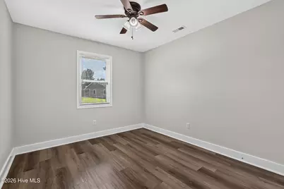 912 Laurel Lane, Jacksonville, NC 28546 - Photo 9
