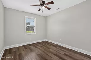 912 Laurel Ln, Jacksonville, NC 28546 - Photo 9