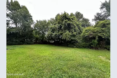 2008 Champion Drive, Morehead City, NC 28557 - Photo 3
