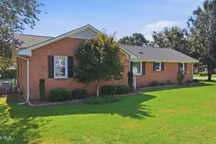 1100 Par Three Dr S, Wilson, NC 27893 - Photo 41