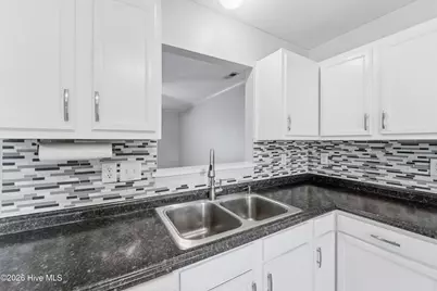 307 Bridgewood Drive, Jacksonville, NC 28546 - Photo 13