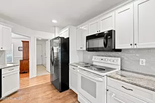 137 Winsford Cir, West End, NC 27376 - Photo 11