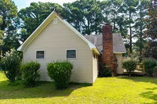 205 South End Rd, Knotts Island, NC 27950 - Photo 11