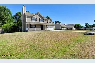 134 Lawndale Lane, Sneads Ferry, NC 28460 - Photo 3