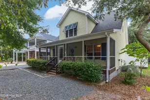 163 NW 6th St, Oak Island, NC 28465 - Photo 9