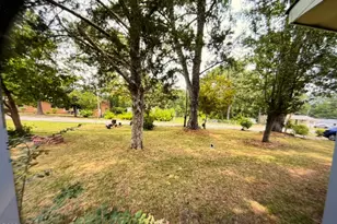 307 E Purvis St, Robersonville, NC 27871 - Photo 3