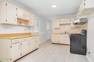 1709 W Wilson St, Tarboro, NC 27886 - Photo 11