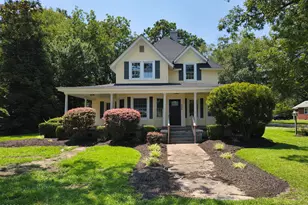 296 Fourth St, Ayden, NC 28513 - Photo 1