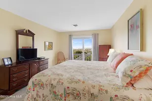11017 Inlet Dr, Emerald Isle, NC 28594 - Photo 25