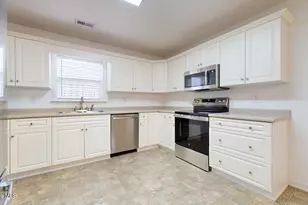 2018 Heritage Ln, Jacksonville, NC 28546 - Photo 11