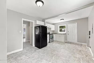 911 Bartlett Avenue, Elizabeth City, NC 27909 - Photo 9