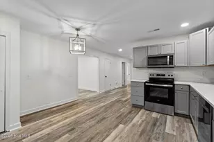 110 Boulder Ln, Jacksonville, NC 28540 - Photo 9