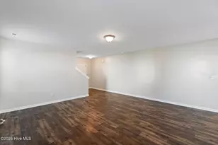 1102 Farmhouse Ln, Jacksonville, NC 28546 - Photo 5