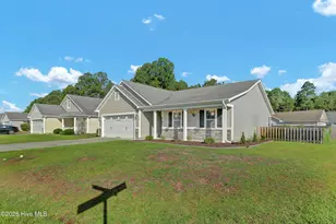 400 Blue Pennant Ct, Sneads Ferry, NC 28460 - Photo 3
