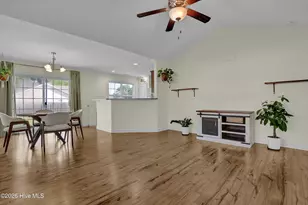 400 Blue Pennant Ct, Sneads Ferry, NC 28460 - Photo 7