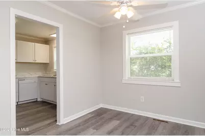 626 S Kerr Avenue, Wilmington, NC 28403 - Photo 9