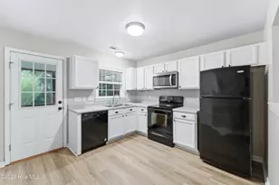 308 Caldwell Loop, Jacksonville, NC 28546 - Photo 5