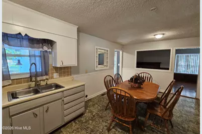 900 E Nicholson Street, Clinton, NC 28328 - Photo 7