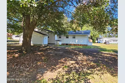 900 E Nicholson Street, Clinton, NC 28328 - Photo 5