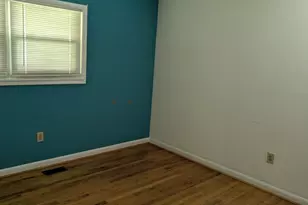 900 E Nicholson St, Clinton, NC 28328 - Photo 13