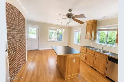 1405 N Overlook Drive, Greenville, NC 27858 - Photo 3