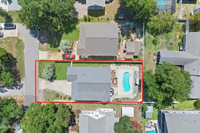 329 NE 59th Street, Oak Island, NC 28465 - Photo 5