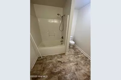 602 Springwood Drive, Jacksonville, NC 28546 - Photo 7