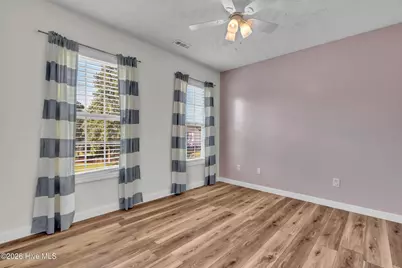 305 E Regent Court, Jacksonville, NC 28546 - Photo 43