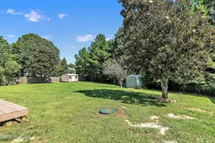 305 E Regent Ct, Jacksonville, NC 28546 - Photo 61
