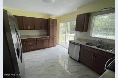 2530 Country Club Road, Jacksonville, NC 28546 - Photo 5
