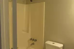 325 W Frances St, Jacksonville, NC 28546 - Photo 7