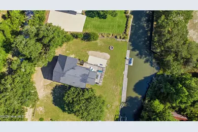 210 Upchurch Drive, Newport, NC 28570 - Photo 3