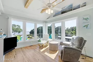 210 Upchurch Dr, Newport, NC 28570 - Photo 13