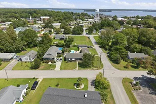 602 W Broad St, Swansboro, NC 28584 - Photo 51