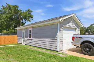 602 W Broad St, Swansboro, NC 28584 - Photo 43
