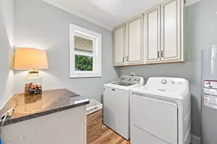 602 W Broad St, Swansboro, NC 28584 - Photo 27
