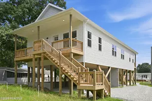 751 Driftwood Dr, Hampstead, NC 28443 - Photo 9